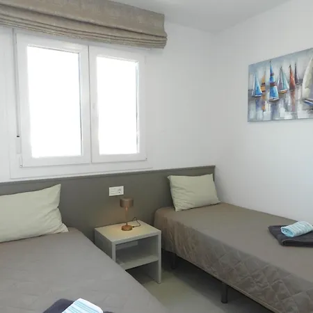 Daire Apartamento Panda 4 Pax